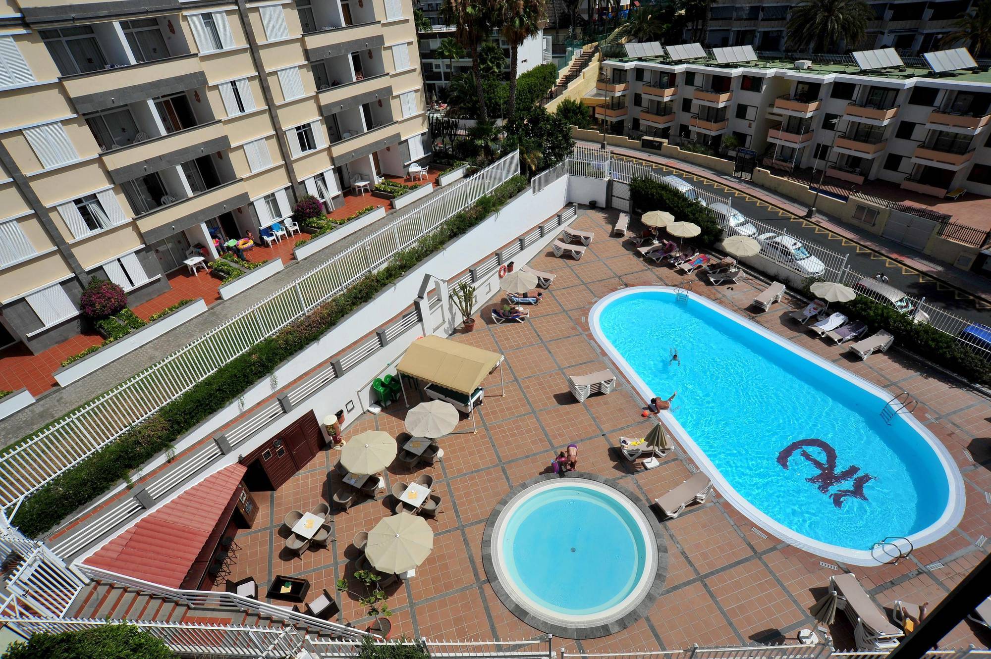 Tc Apartamentos Dorotea プラヤ・デル・イングレス エクステリア 写真